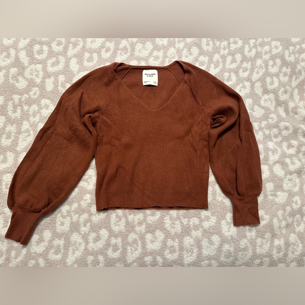 Abercrombie balloon sleeve cropped sweater